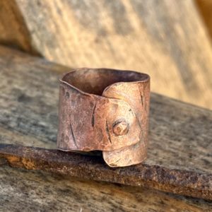 Copper organic riveted ring Rondaxe
